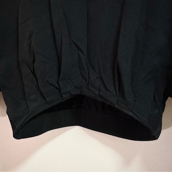 h:ours Frankie Crop Tee - Picture 2 of 7